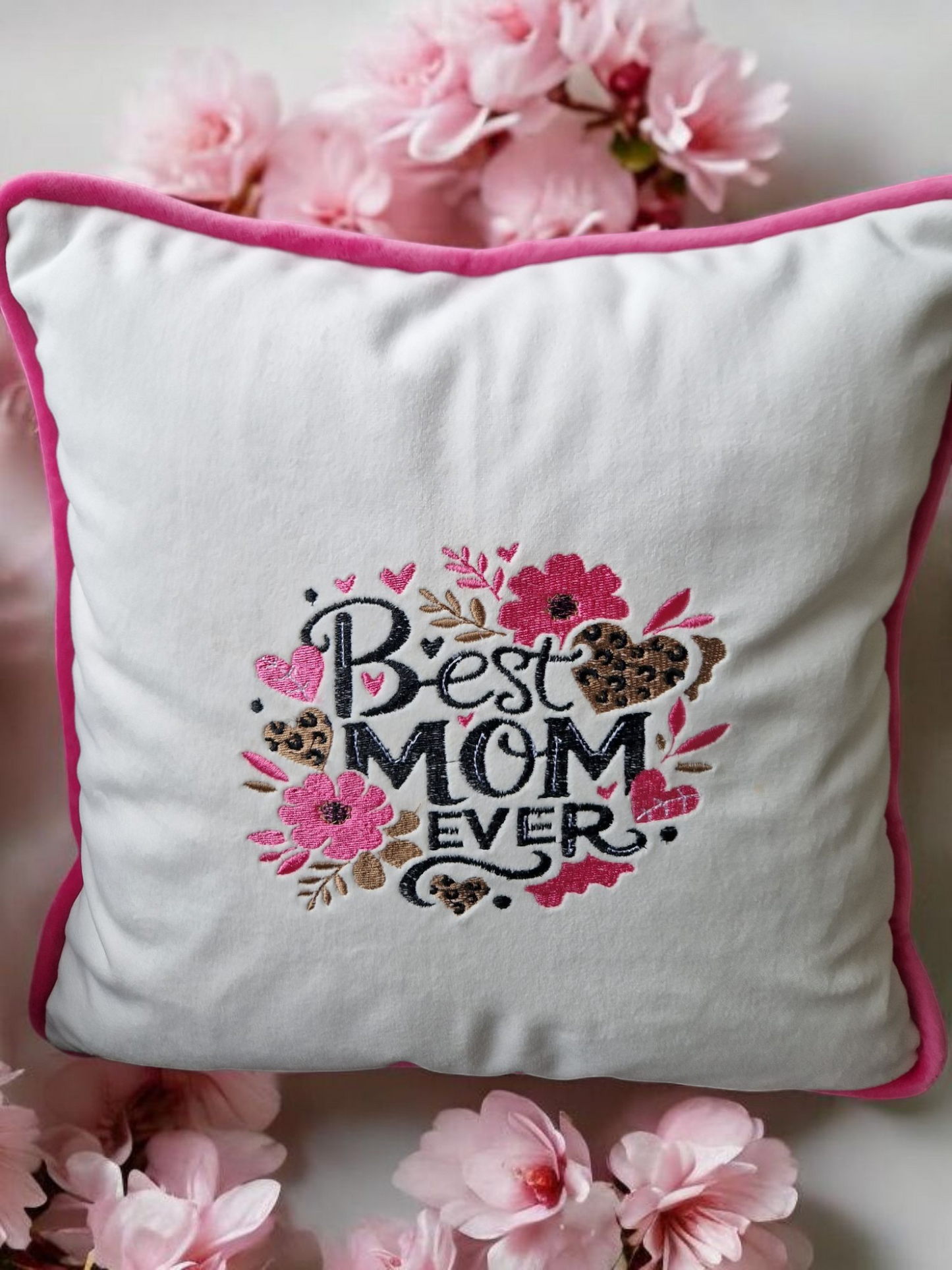 Embroidered cushion Best Mom