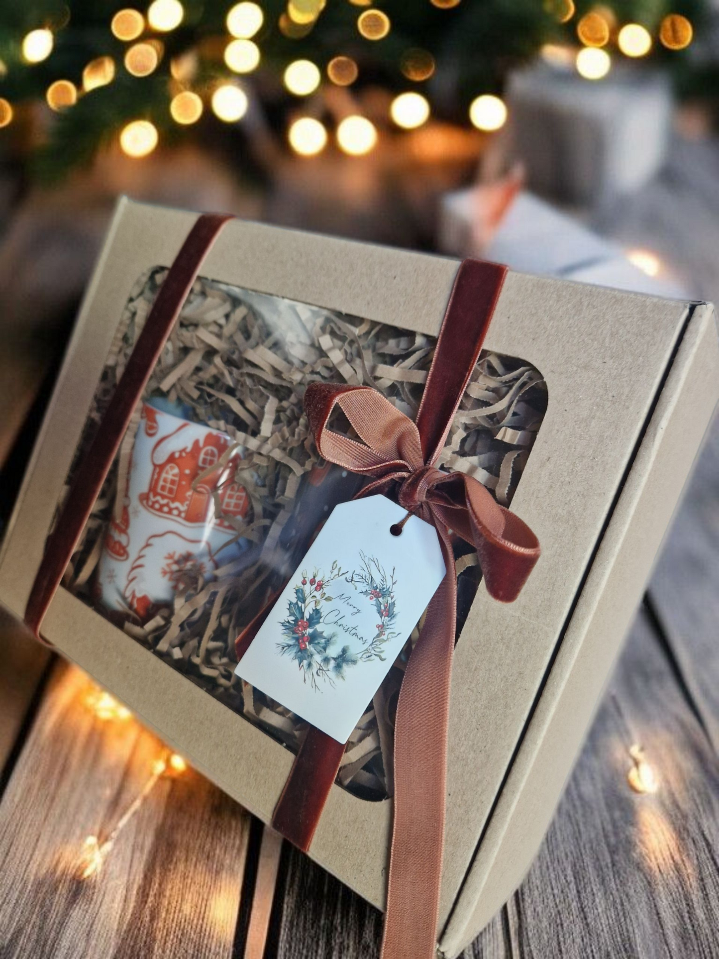 Gingerbread Christmas mugs gift box