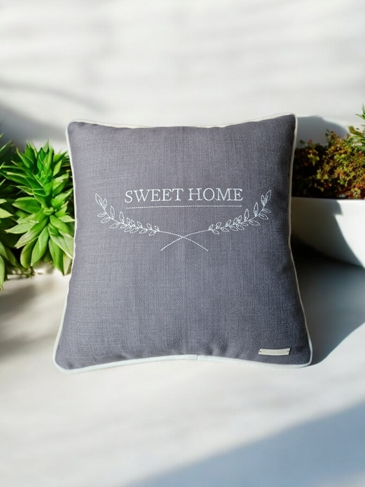 Embroidered cushion "Sweet home"