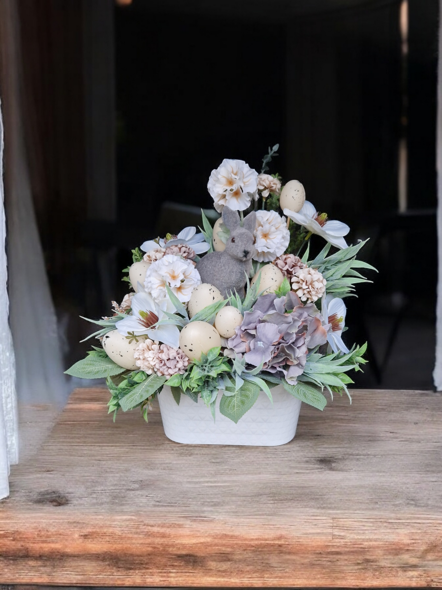 Easter table arrangement