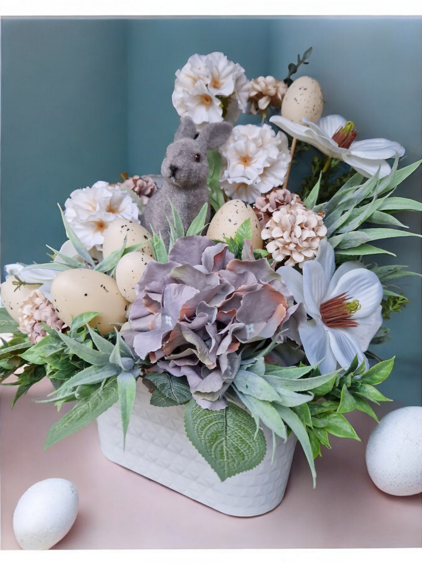 Easter table arrangement