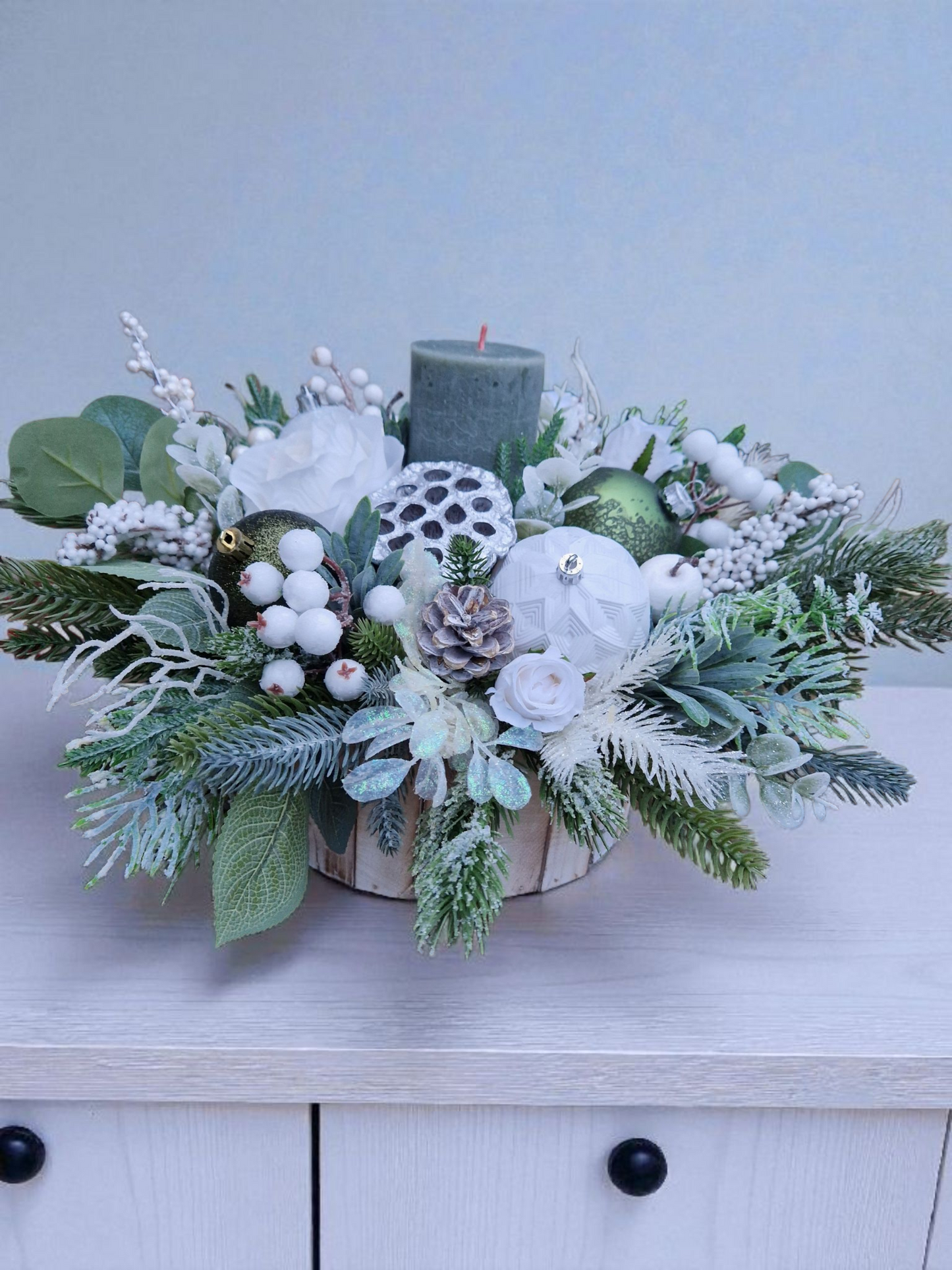 Christmas floral arrangement
