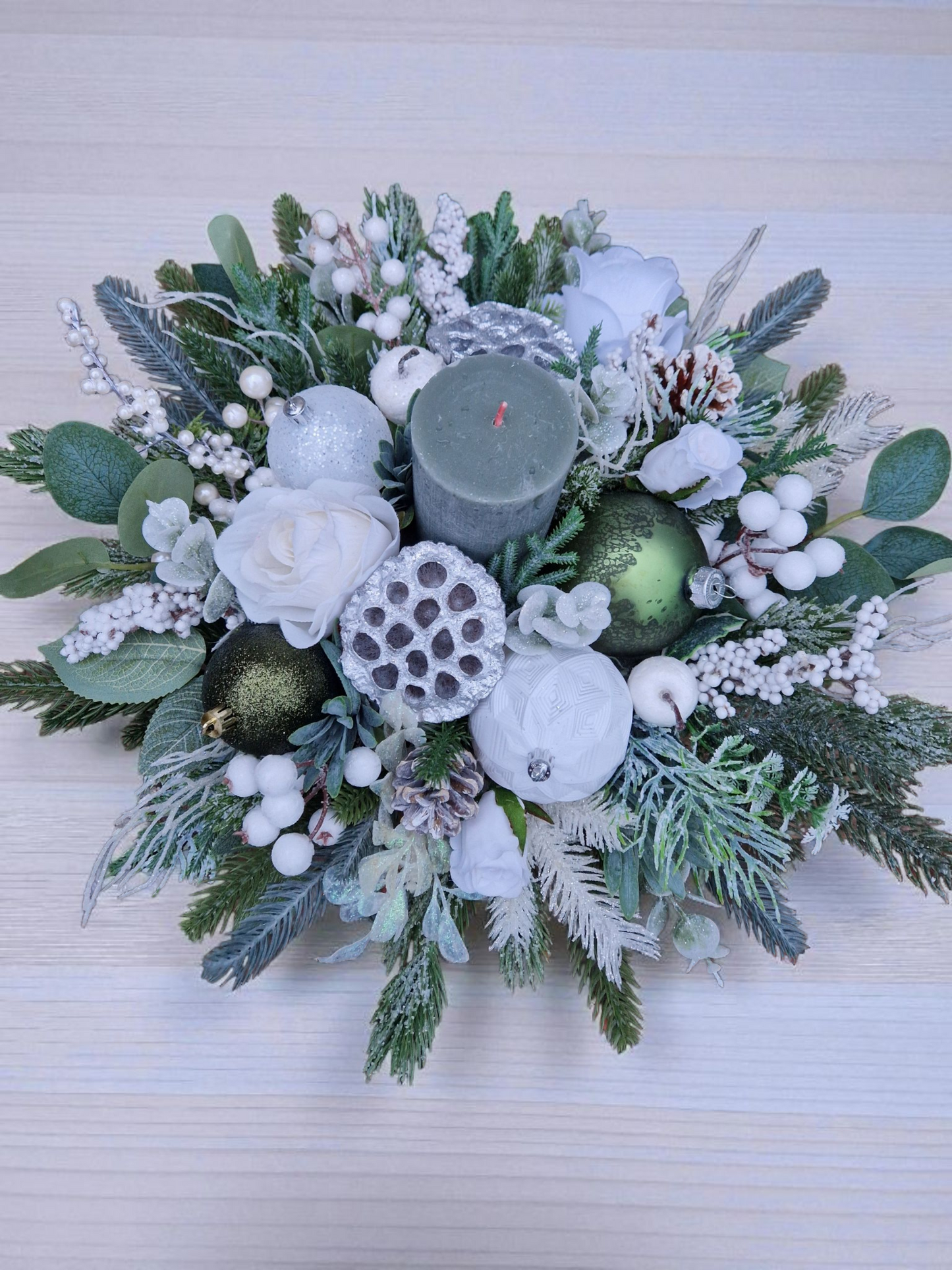 Christmas floral arrangement