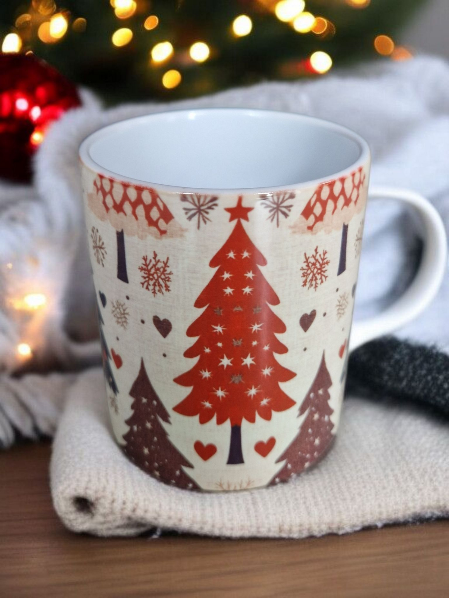Christmas trees mugs gift box