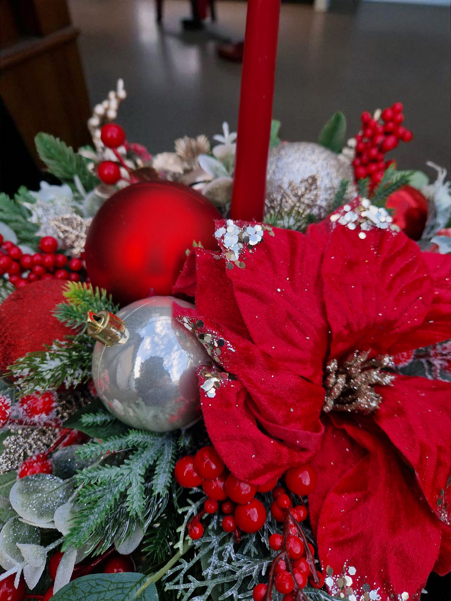 Christmas floral arrangement