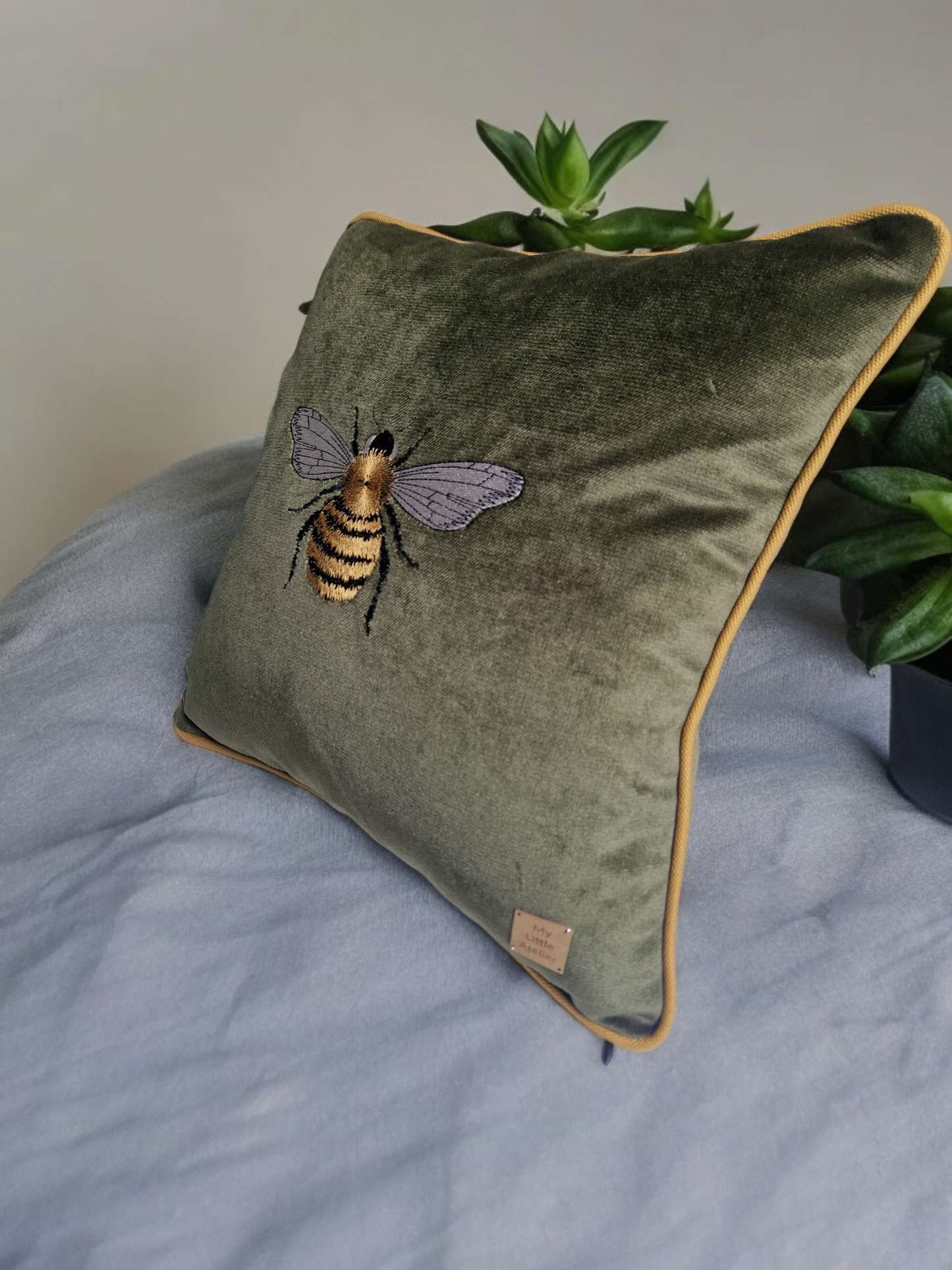 Embroidery "Bee" velvet cushion