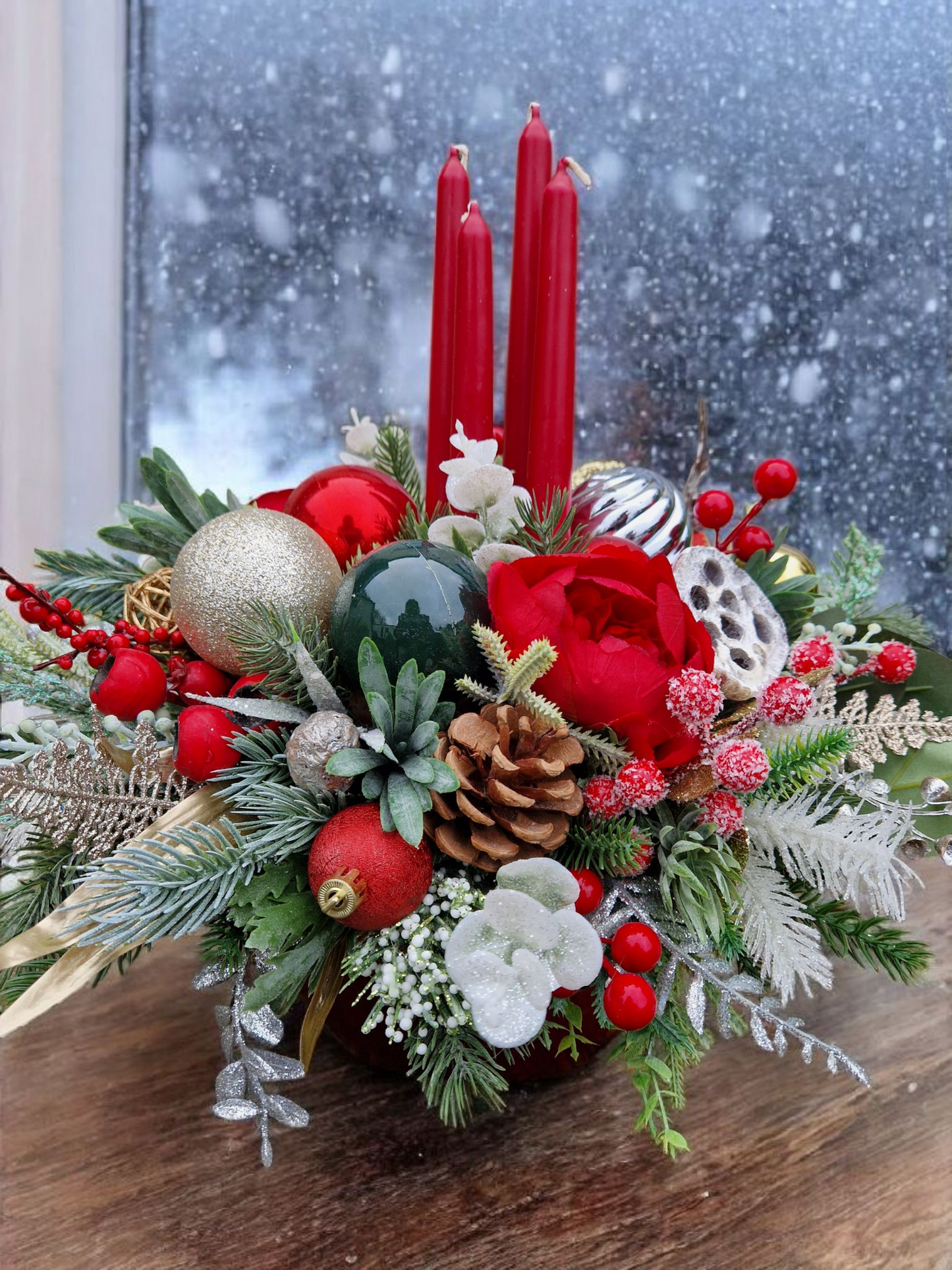 Christmas floral arrangement