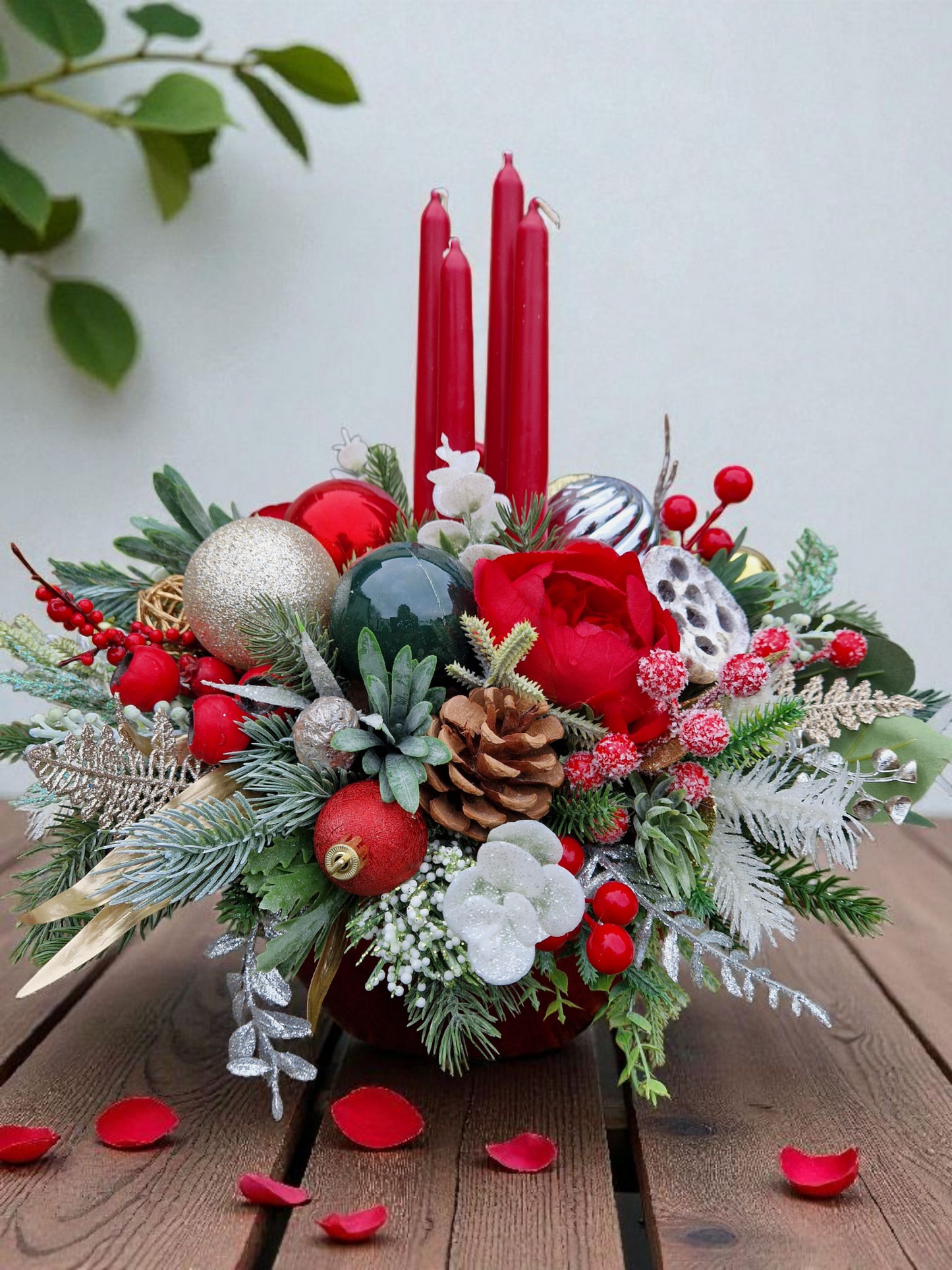 Christmas floral arrangement