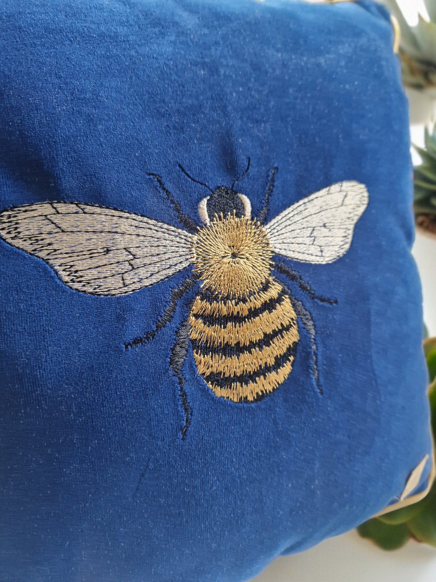 Embroidery "Bee" velvet cushion