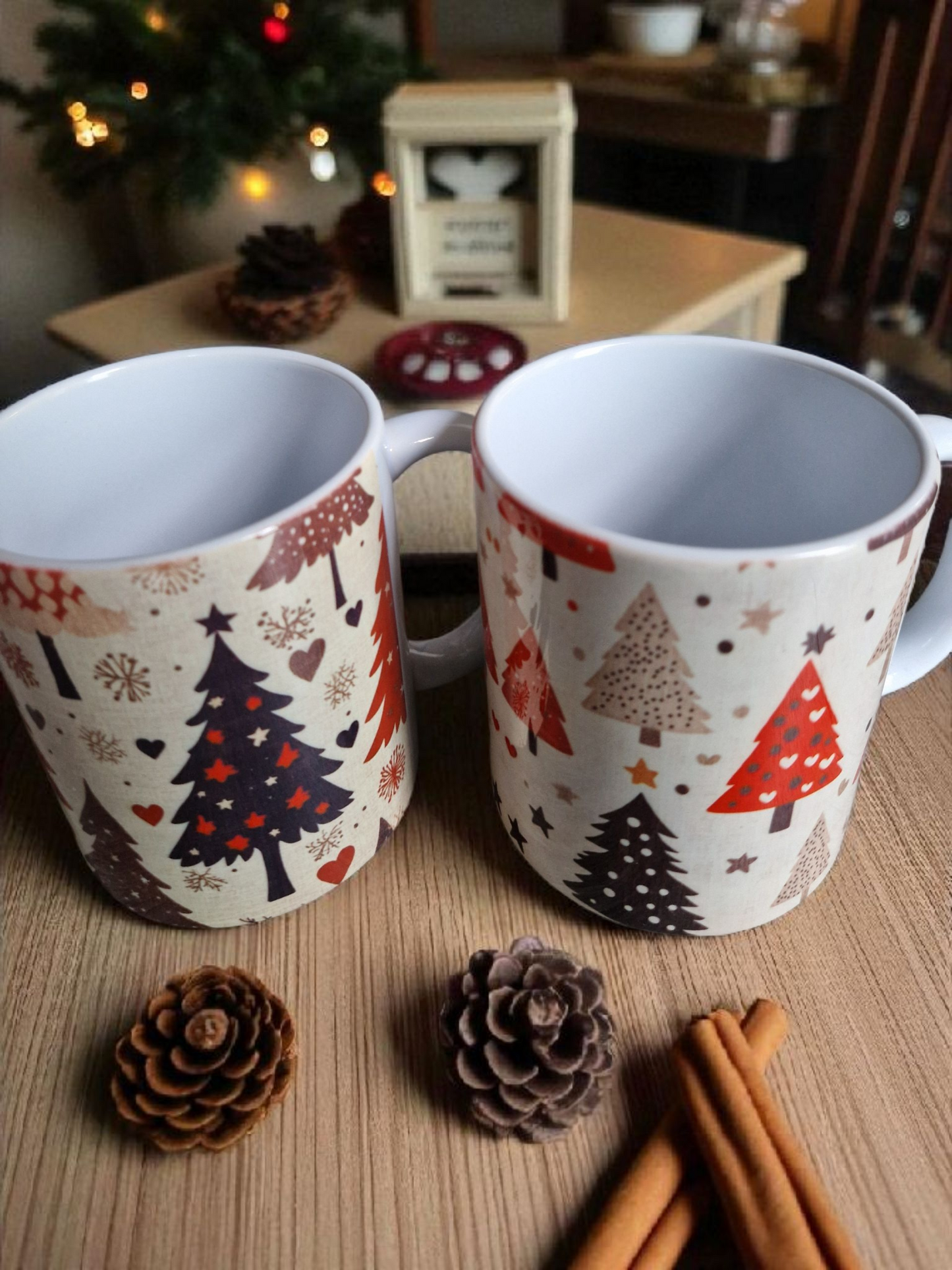 Christmas trees mugs gift box