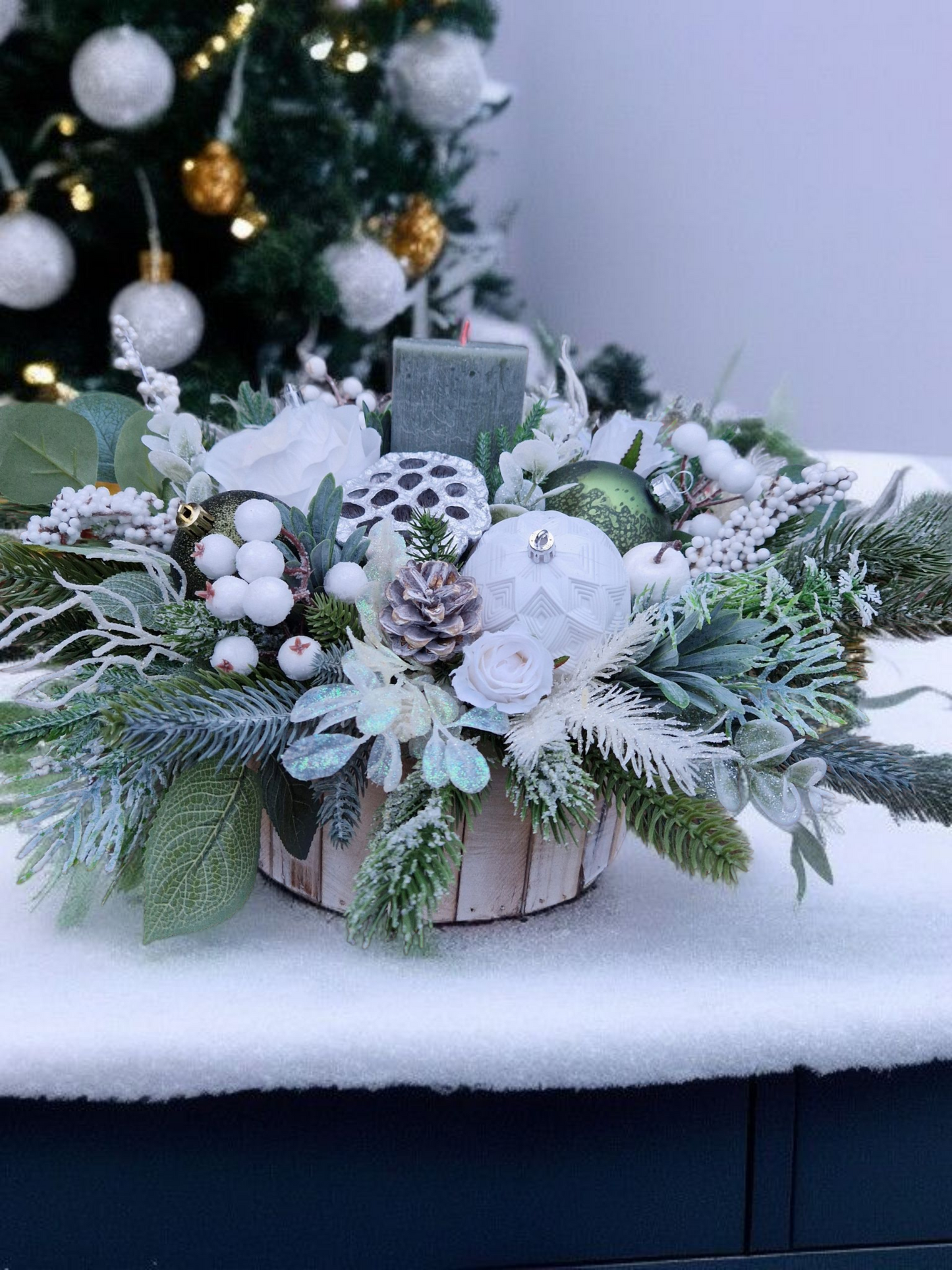 Christmas floral arrangement