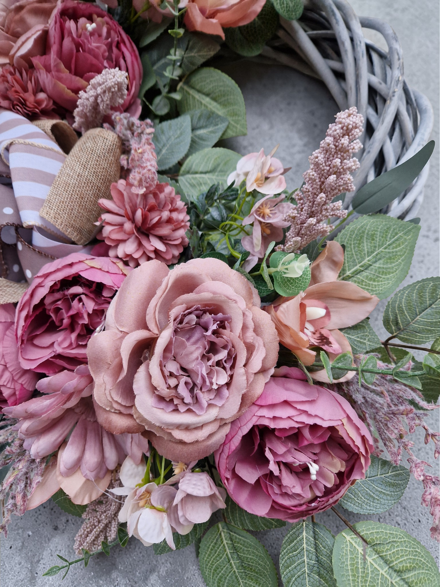 Flower door wreath
