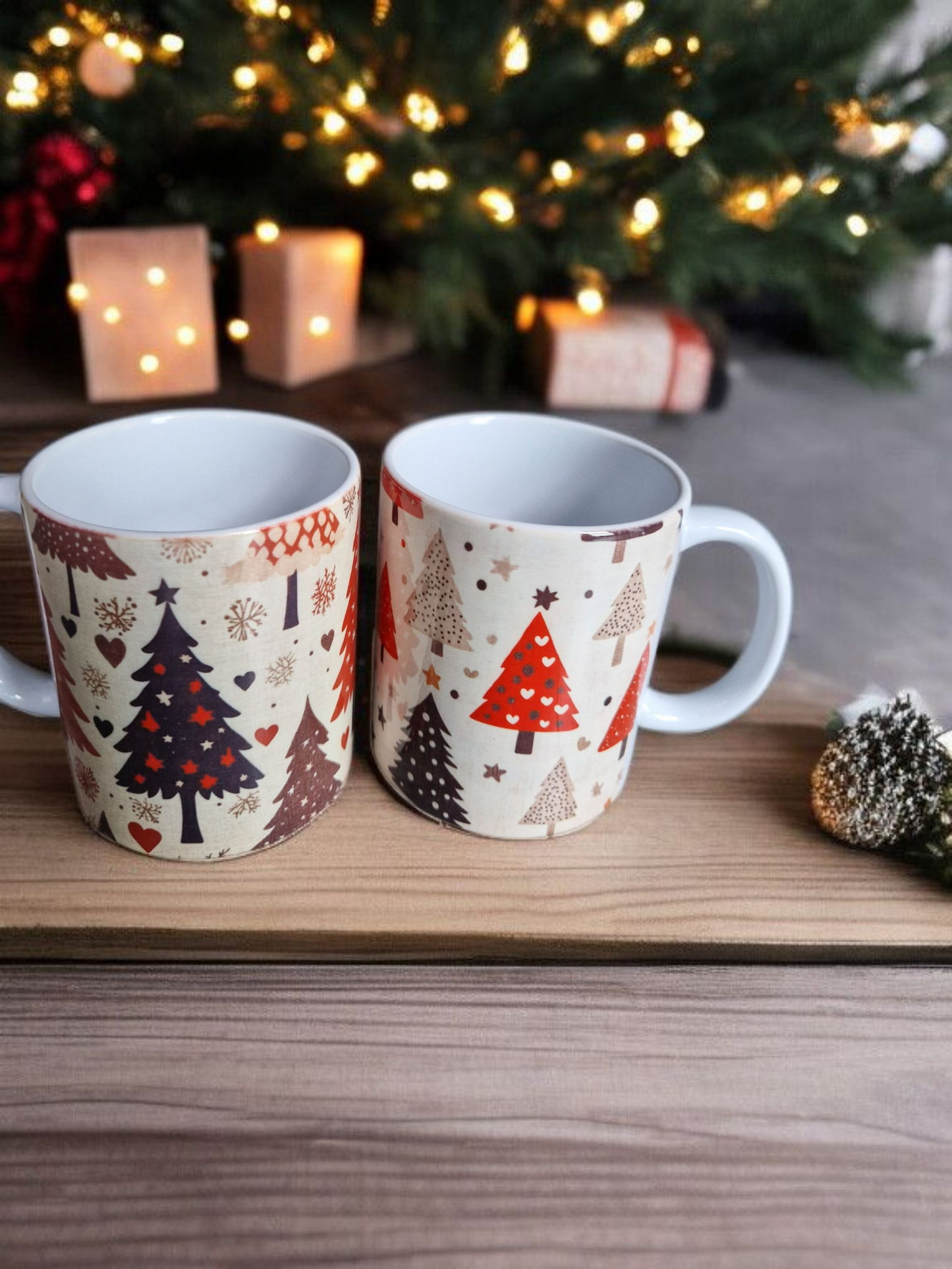 Christmas trees mugs gift box